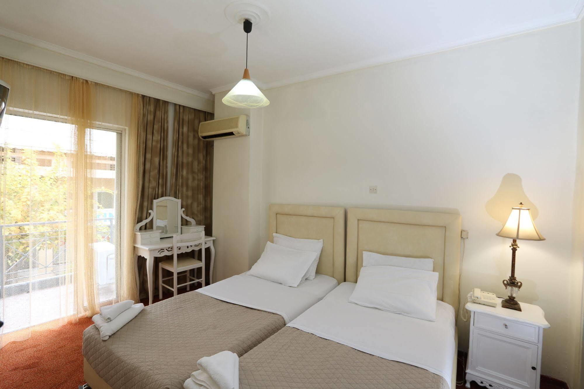Athens Delta Hotel מראה חיצוני תמונה